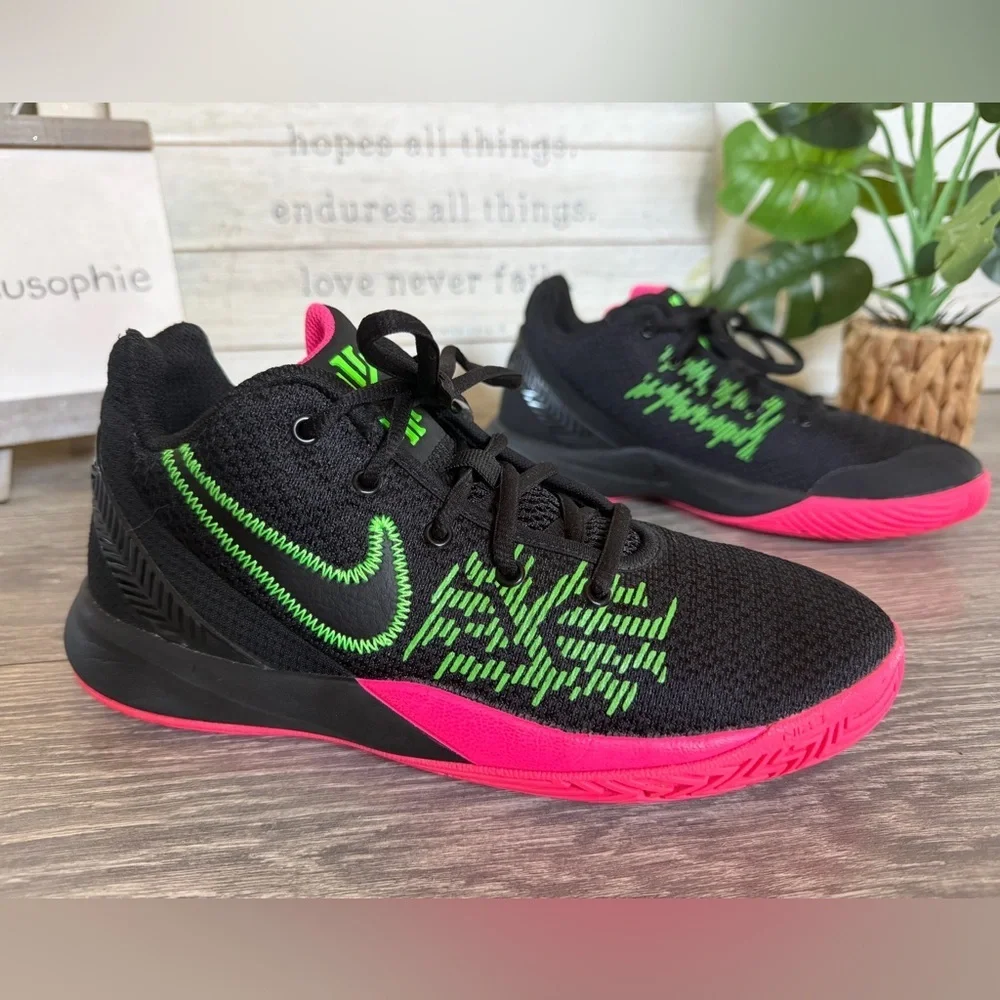 Nike Kyrie Flytrap 2 Black Hyper Pink Rage Green Basketball Court Sneaker Sz 5Y